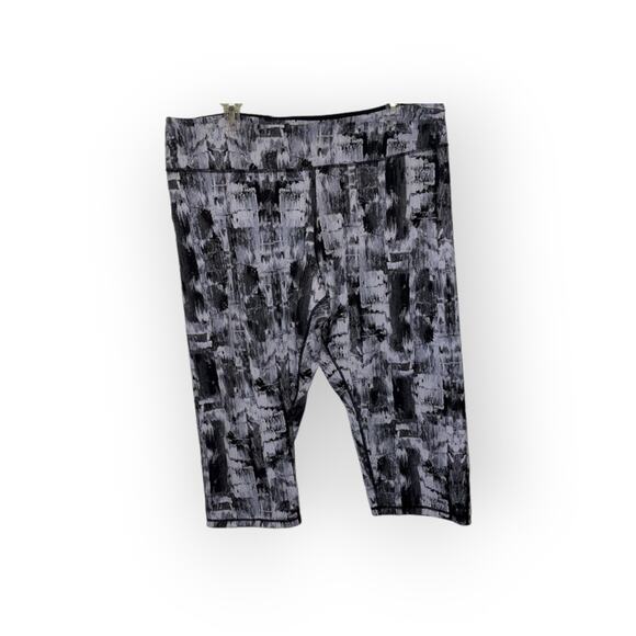 Woman with Control Workout capris XLP - Picture 1 of 3